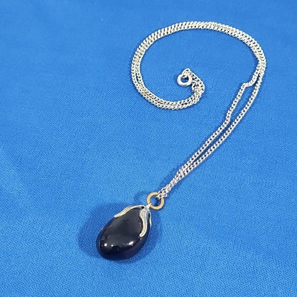 Tumbled Stone Pendant Necklace Gray Agate Silver-tone Chain Spiritual Boho